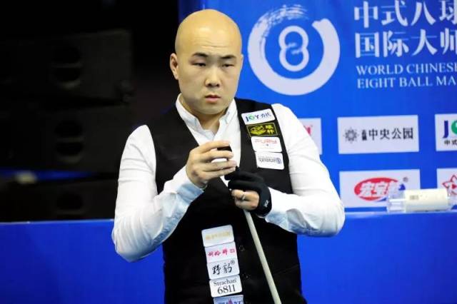 她展现了顶 她展现了顶