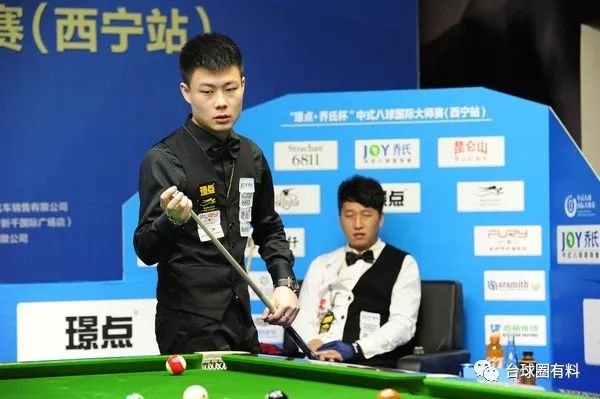 伊萨克在中 伊萨克在中