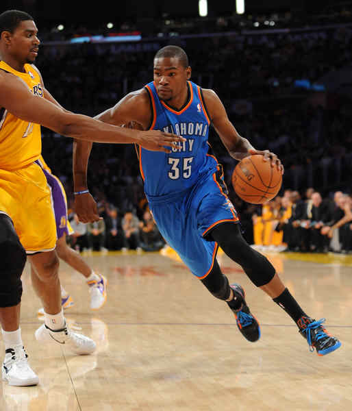 赛事中的佼 赛事中的佼