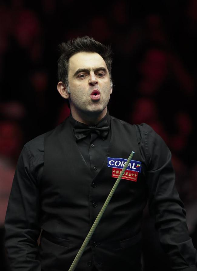 球大幅上升 球大幅上升